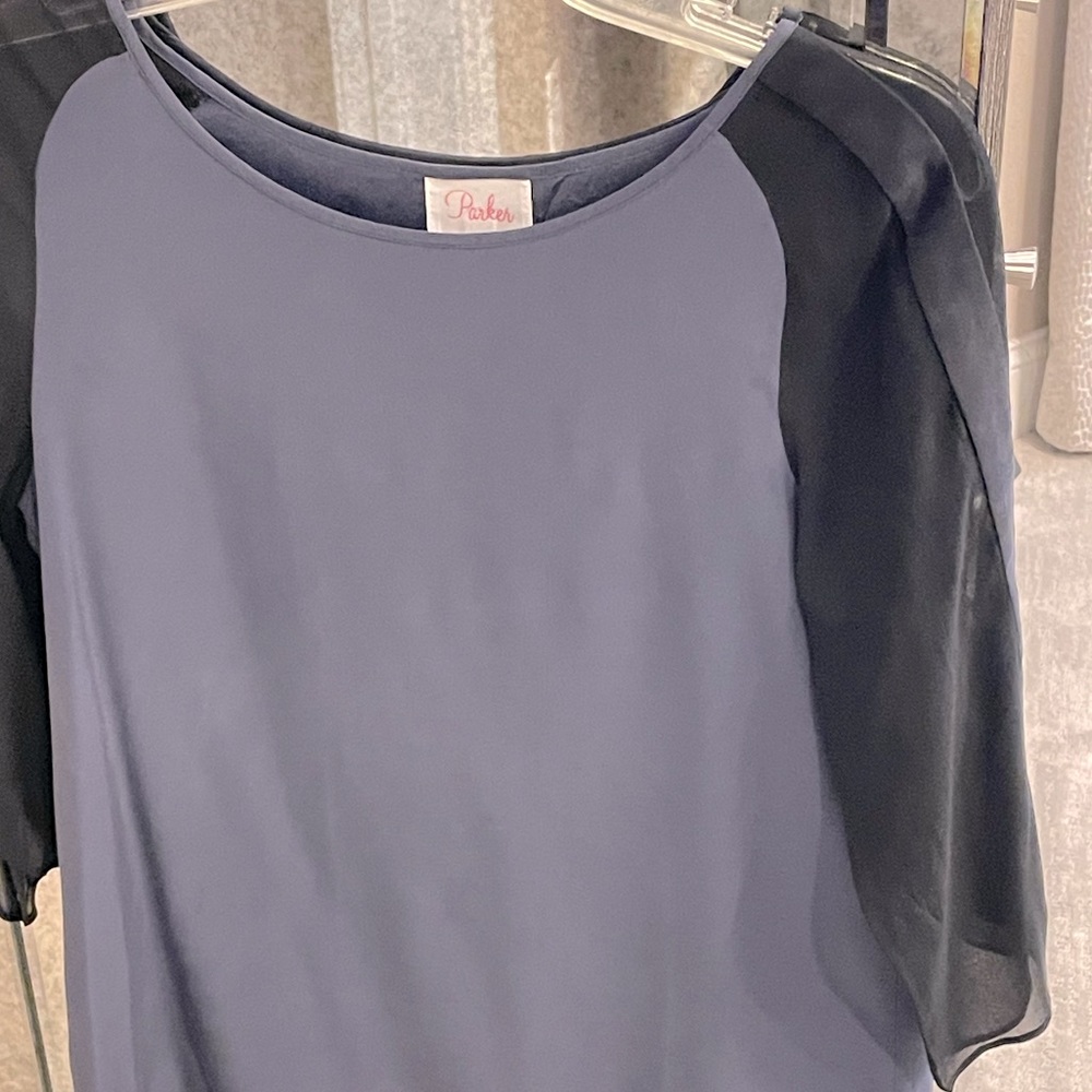 Parker- silk top with 3/4 length sleeves, size S